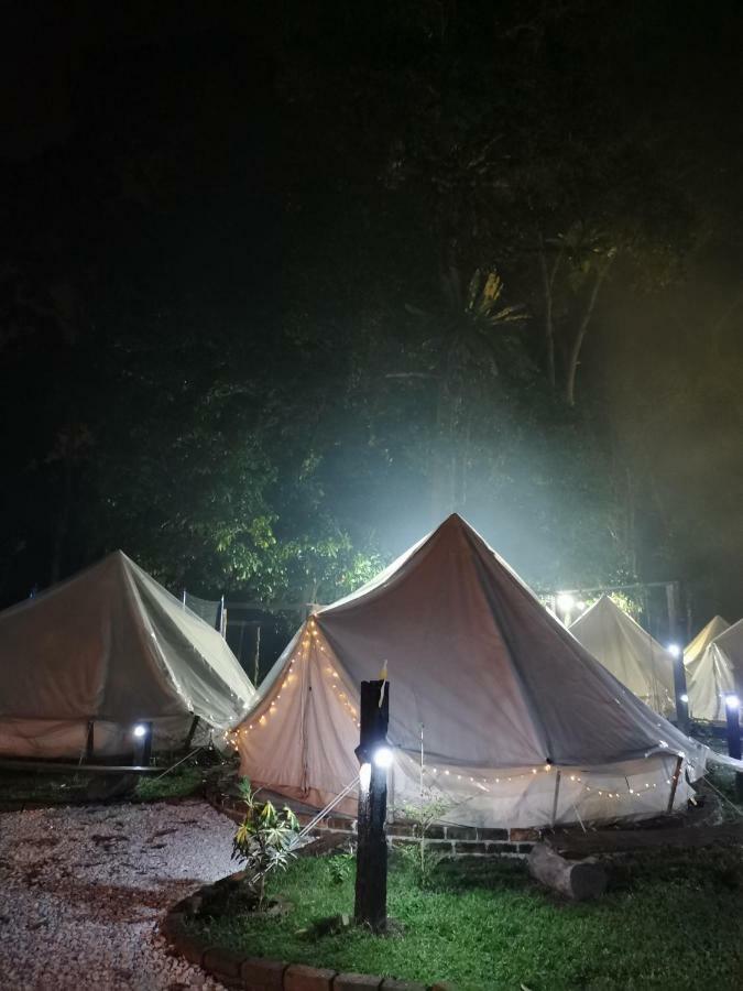 Отель Gopeng Glamping Park Экстерьер фото